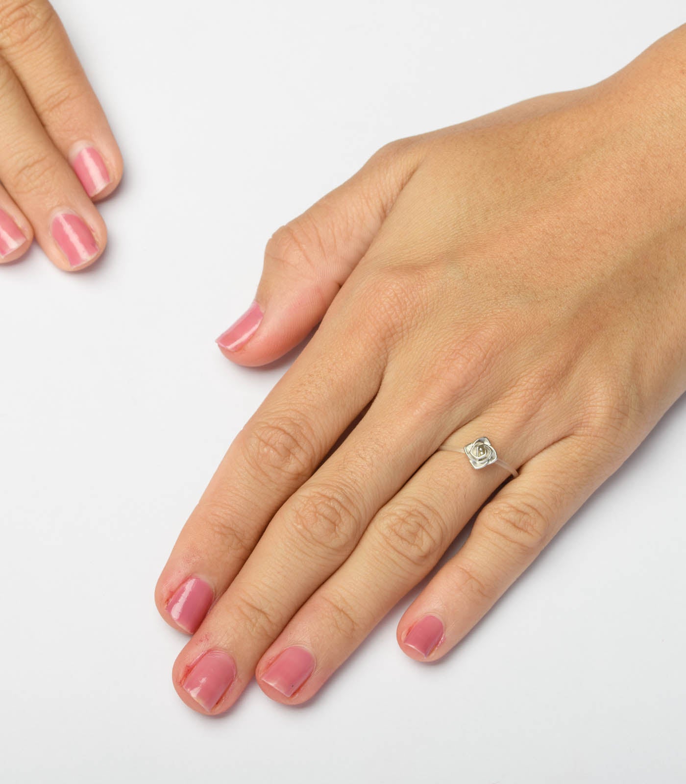 Rose Luxe Invisible Adjustable Finger Ring (Silver)