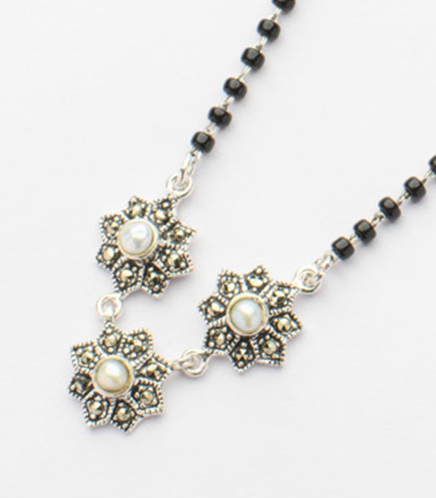Pearl Flora Mangalsutra (Silver)