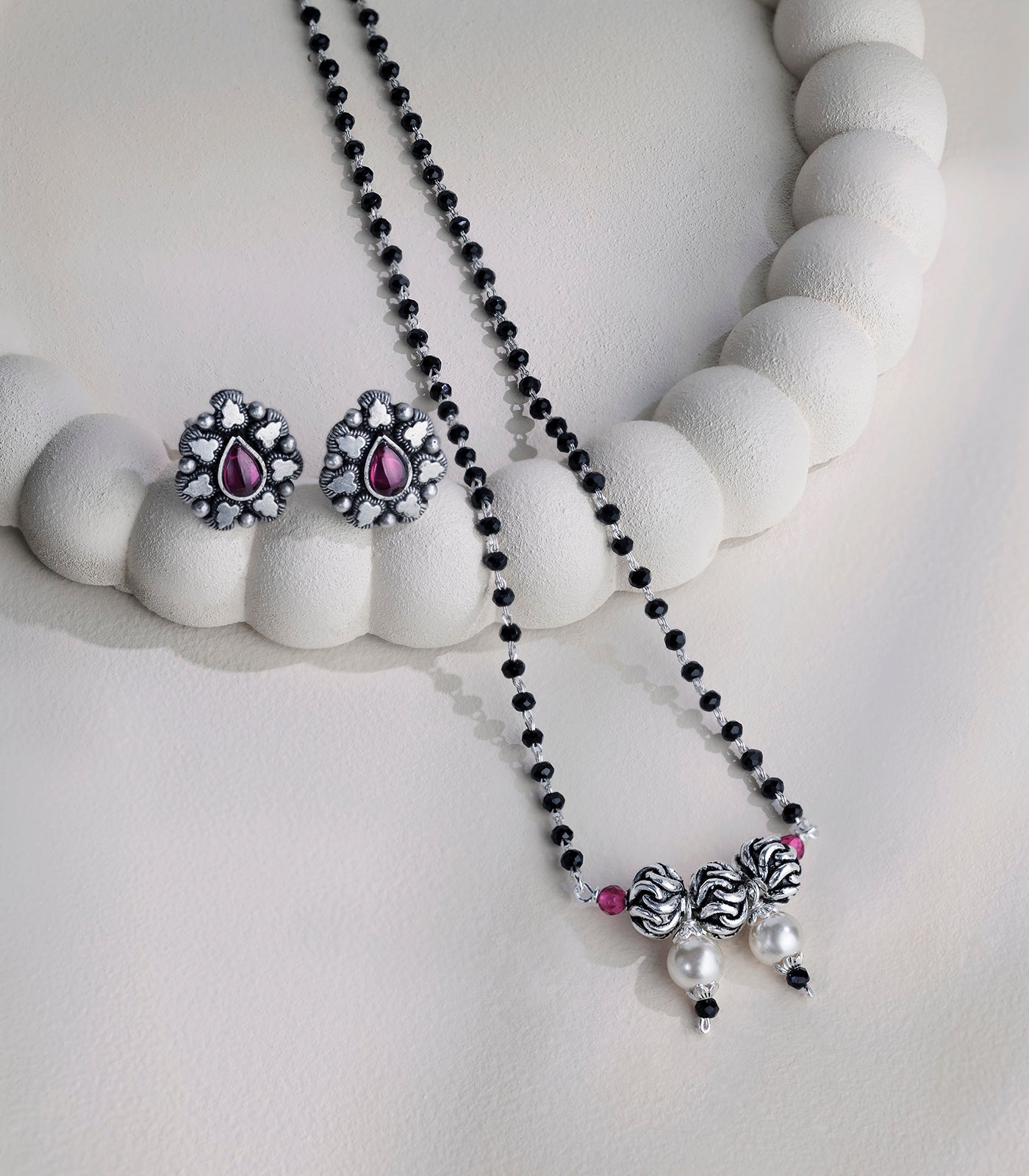 Shining Orbs Antique Mangalsutra Set (Silver)