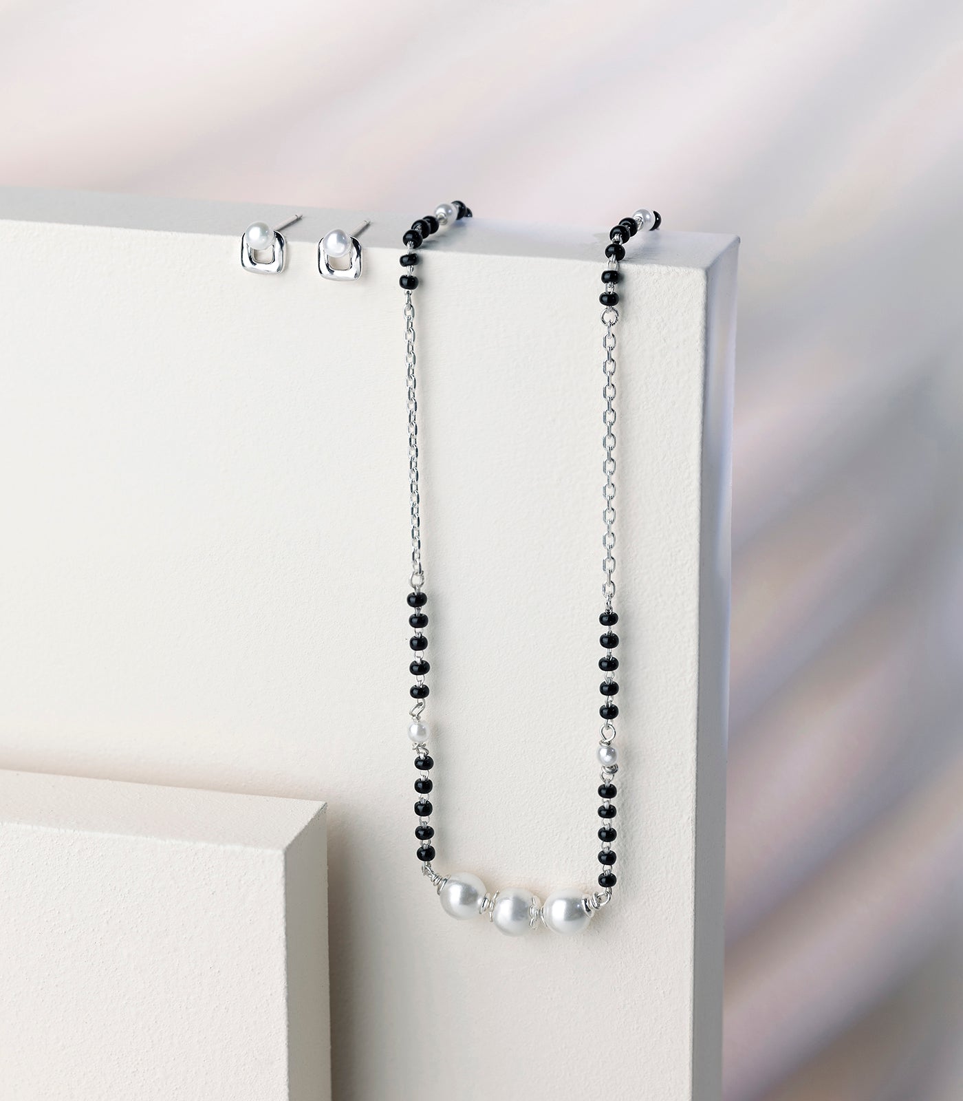 Pearl Shine Mangalsutra Set (Silver)