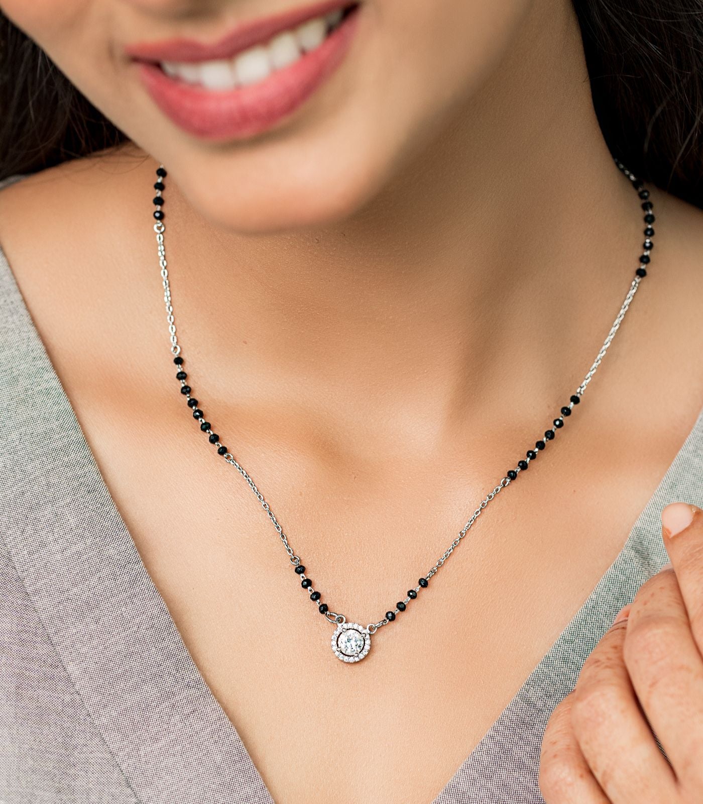 Kiara Advani Inspired Modern Mangalsutra (Silver)