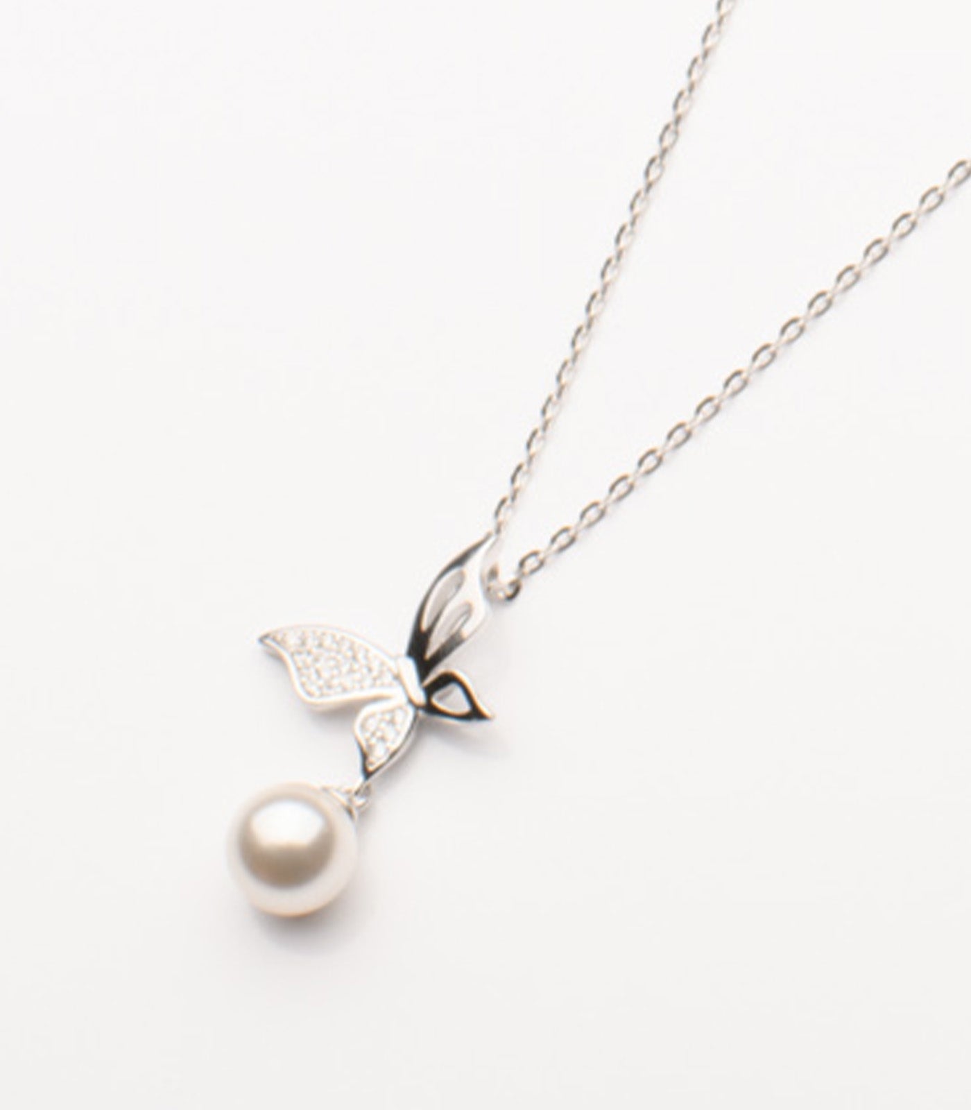 Pearlfly Necklace (Silver)