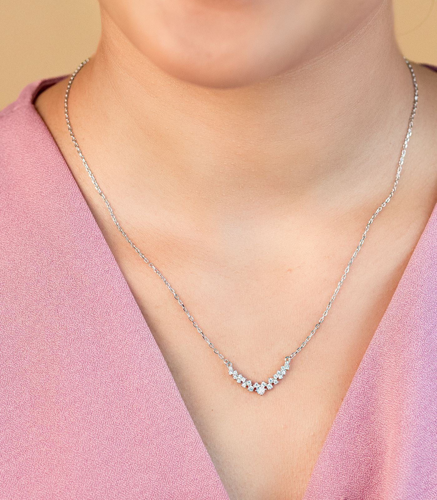 Classic Shiny Stones Necklace (Silver)