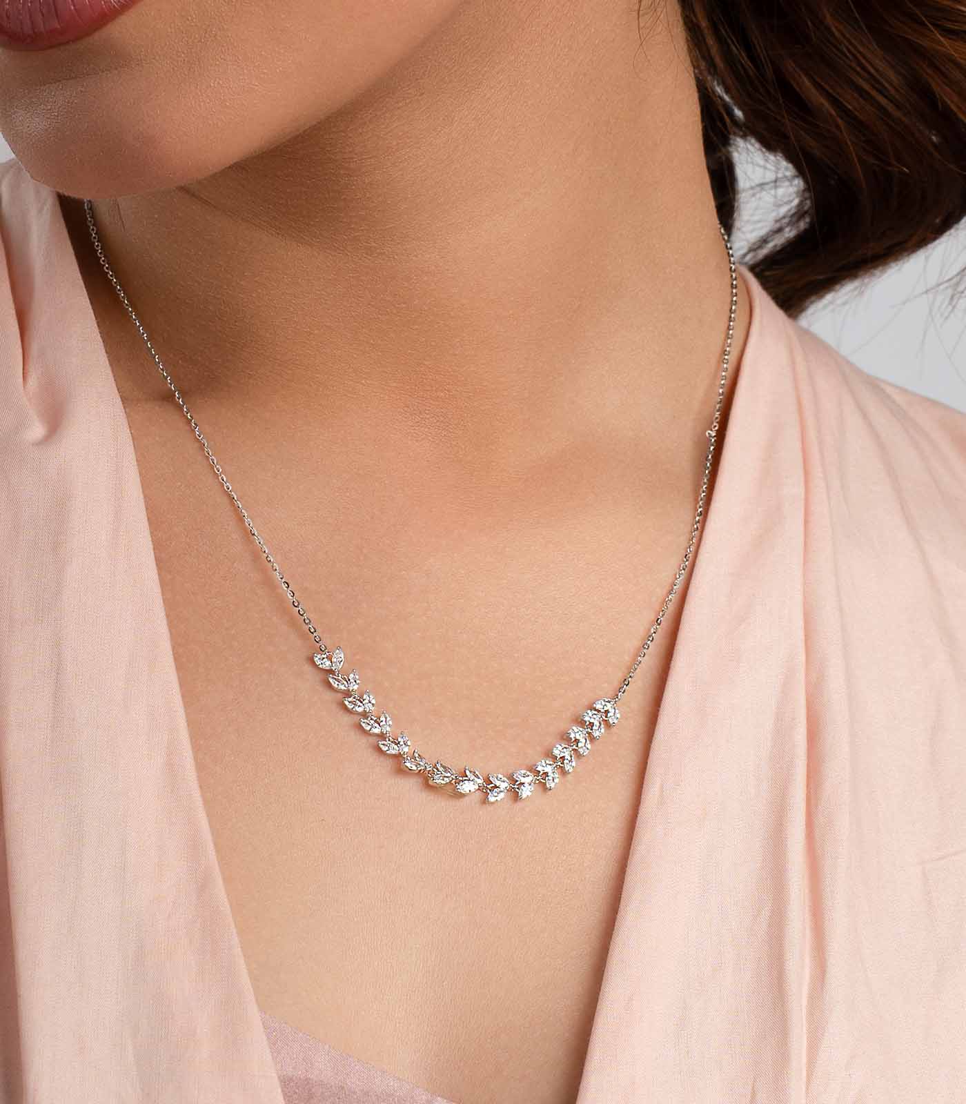 Garland Of Leaves Necklace (Silver)