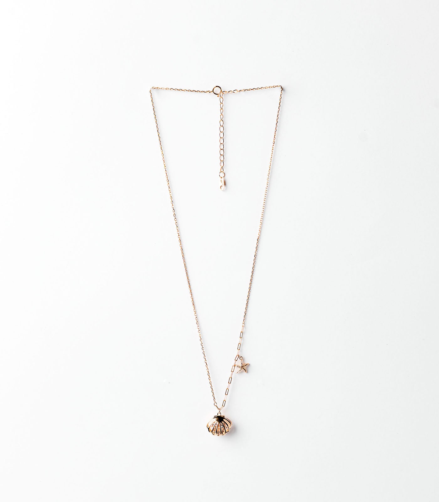 Seashell Shaped Necklace (Silver)