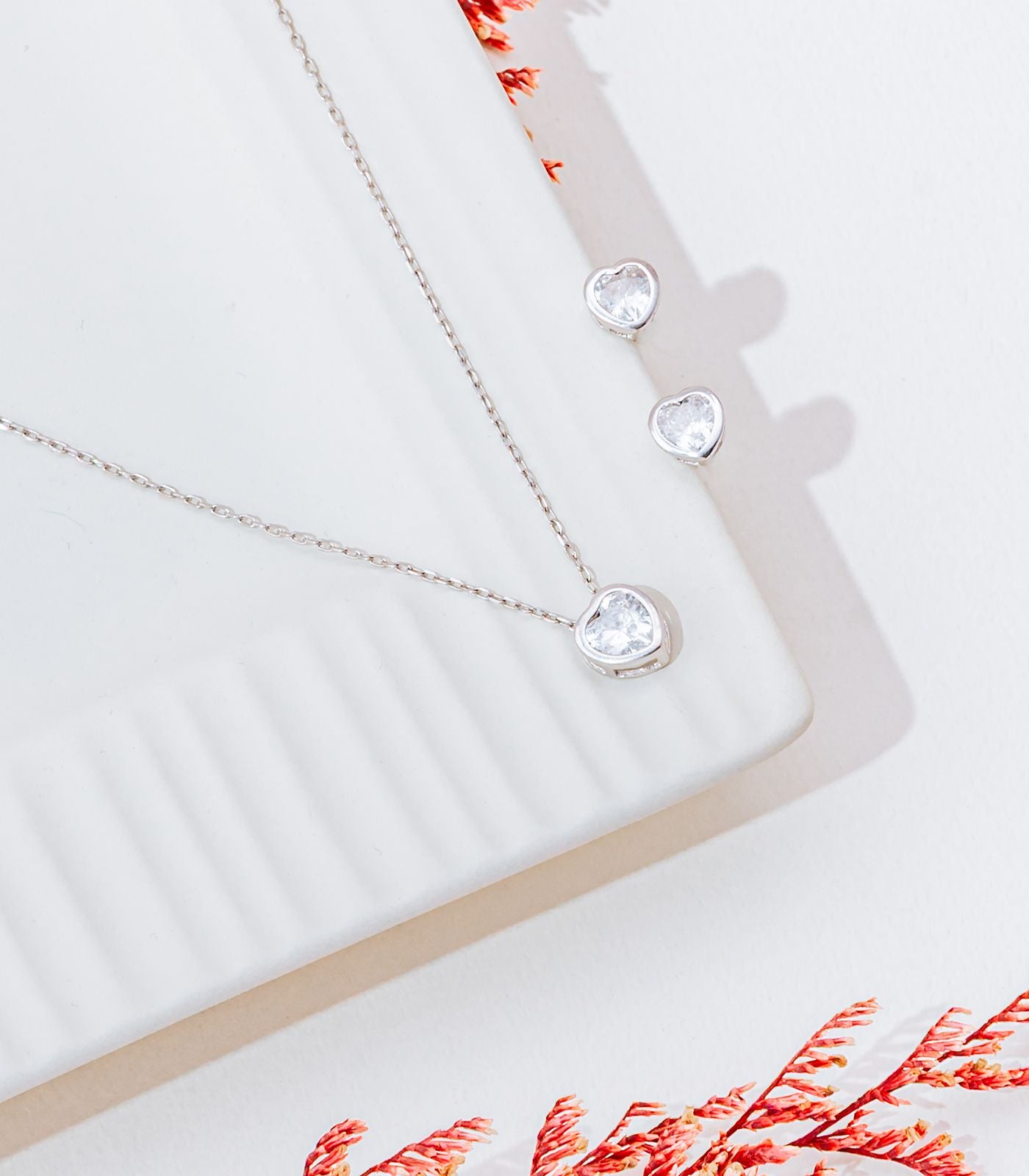 Shining Heart Necklace Set (Silver)
