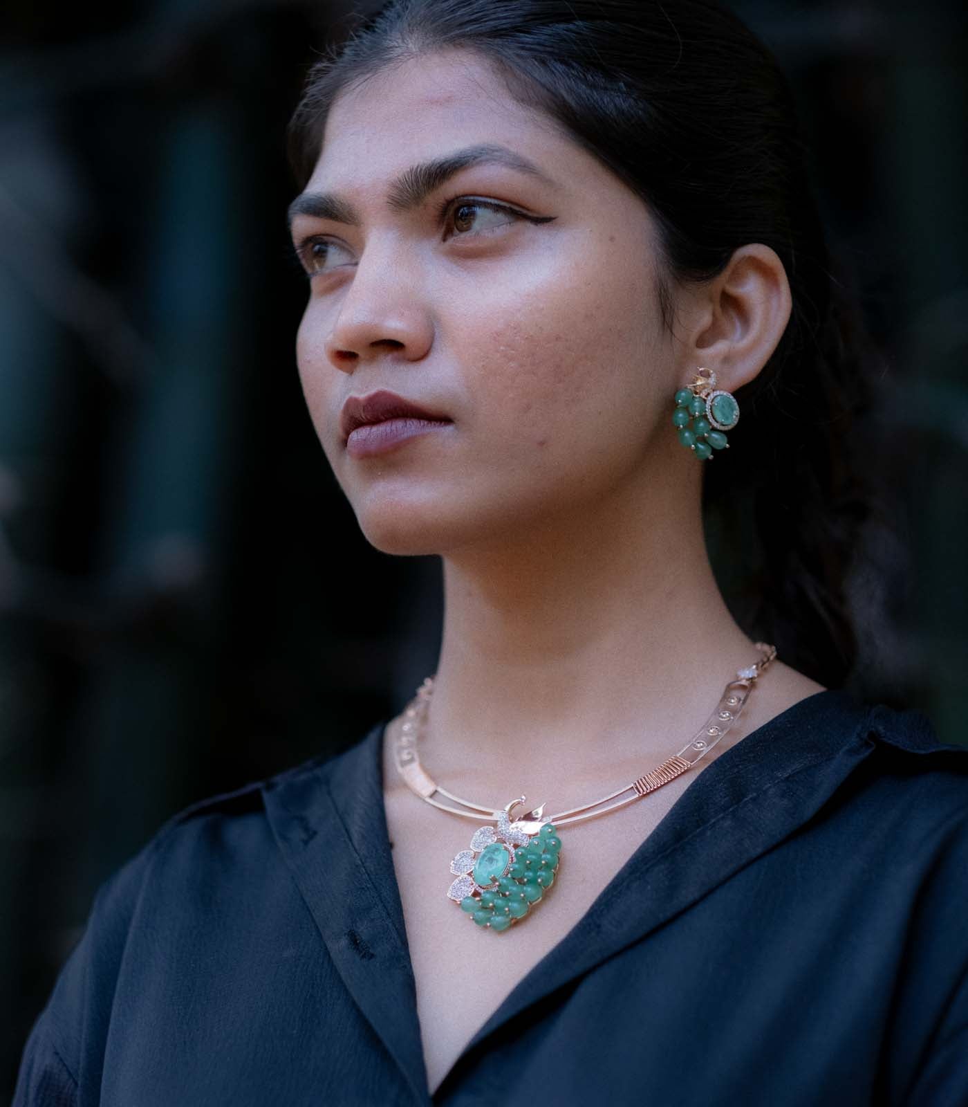 Elegant Peacock Necklace Set (Silver)