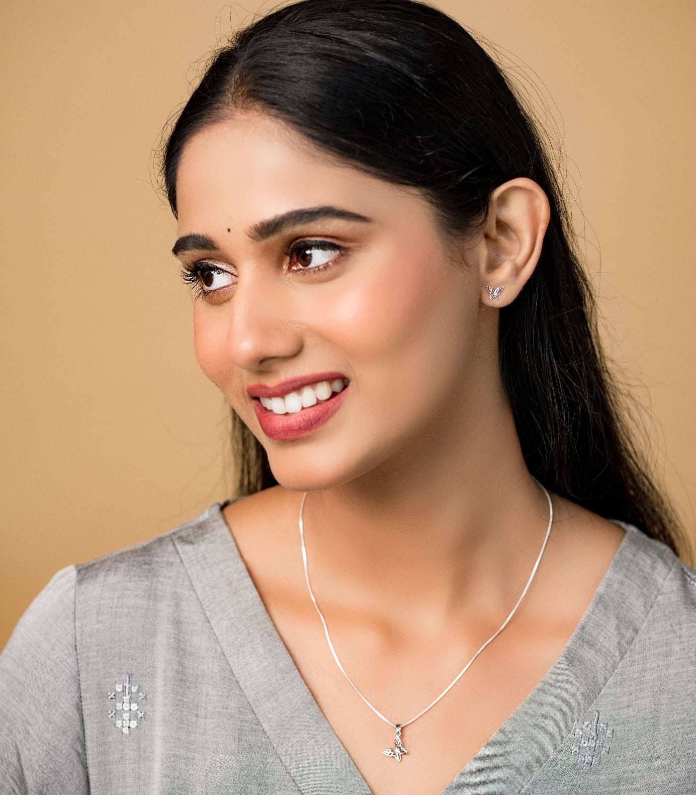 Butterfly Motif Necklace Set (Silver)