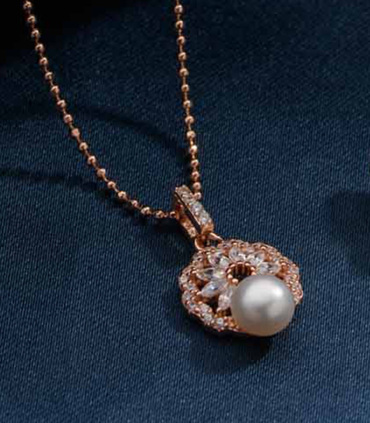 Rise Of Love Necklace Set (Silver)