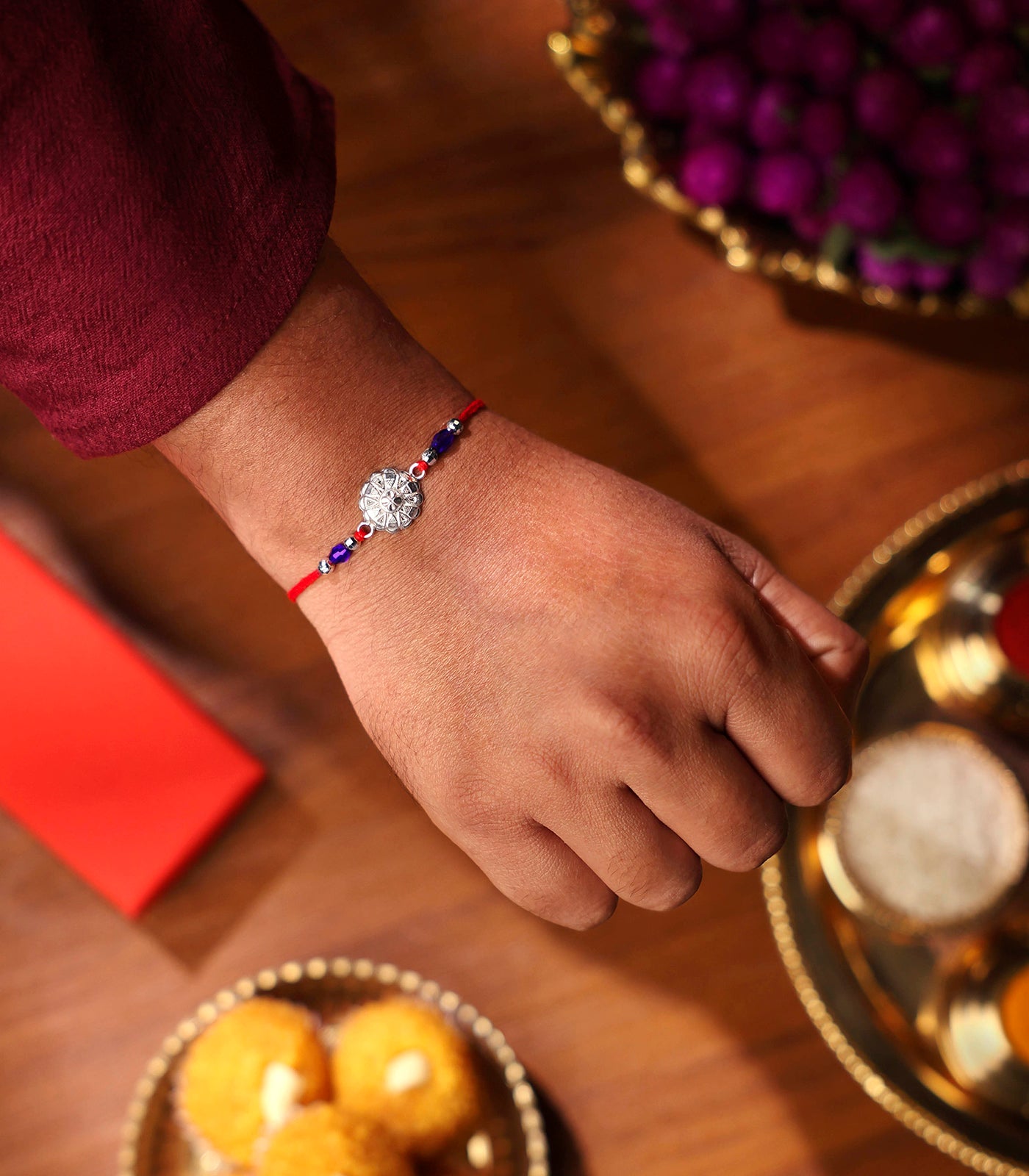 Silver Aesthetic Rakhi