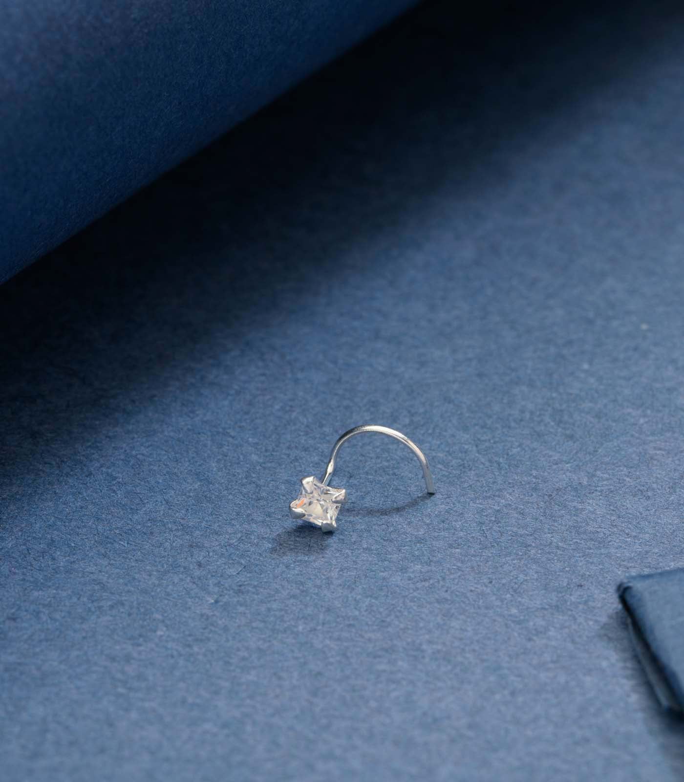 Silver Simple Nose Pin