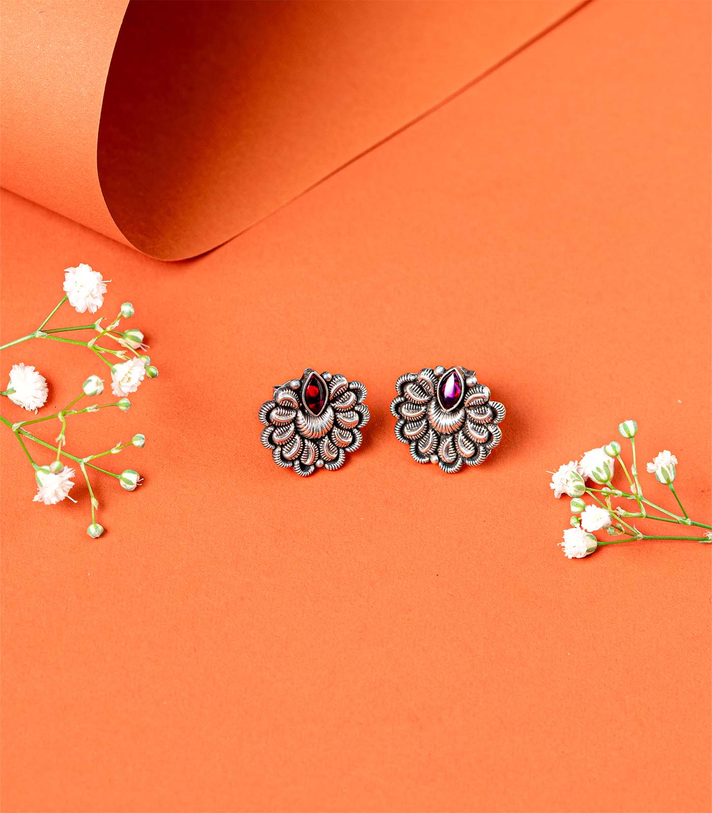 Violet Stone Leafy Wheel Oxidized Tops (Silver)