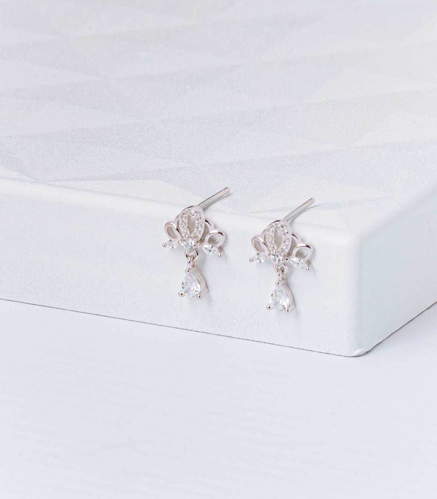Shining Crown Tops (Silver)