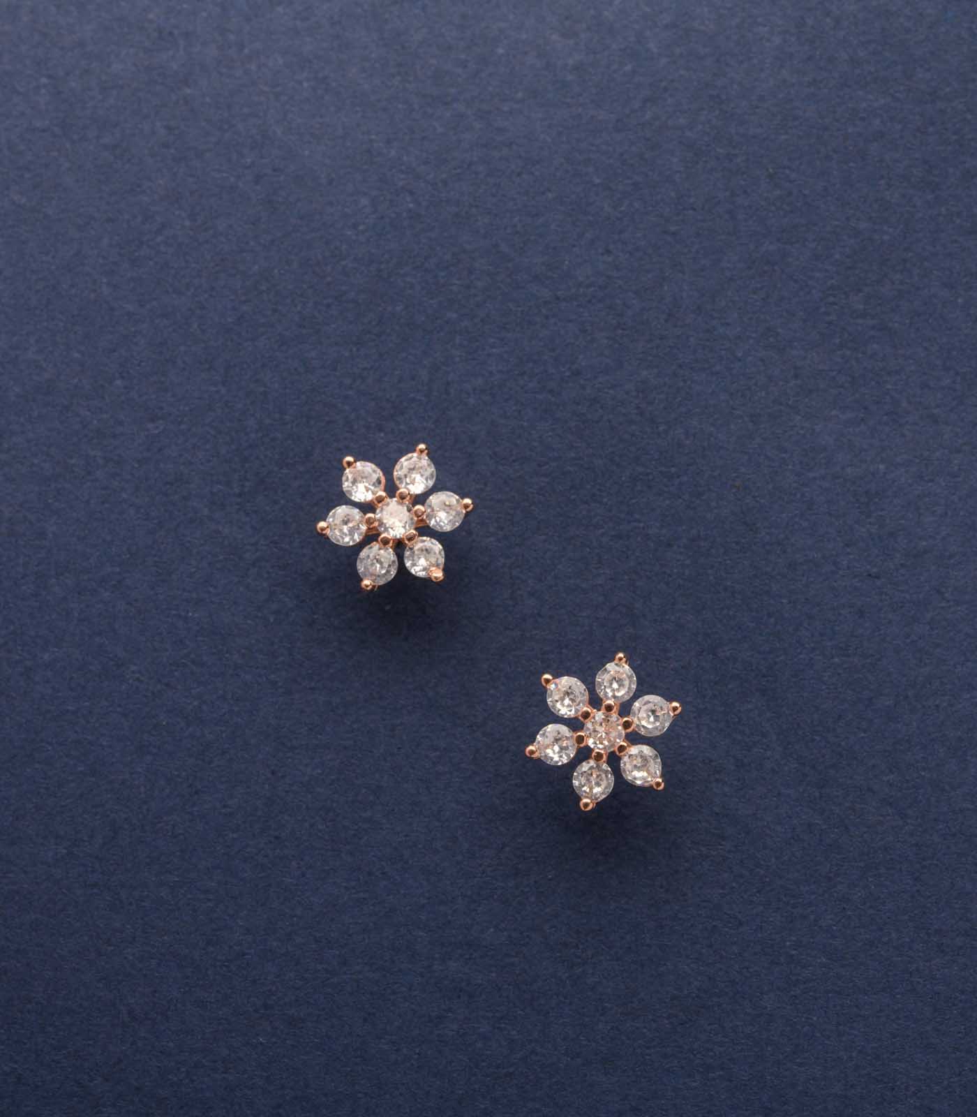 Flowery Snowflake Stud Tops (Silver)