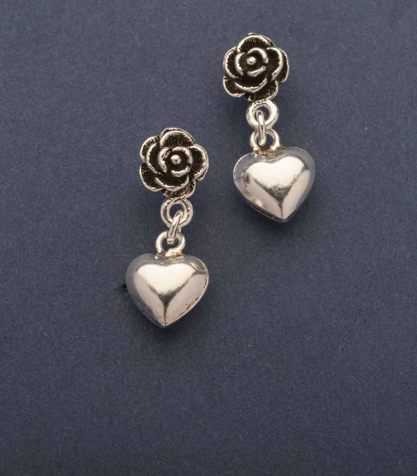 Fancy Silver Hearts And Roses Tops (Silver)