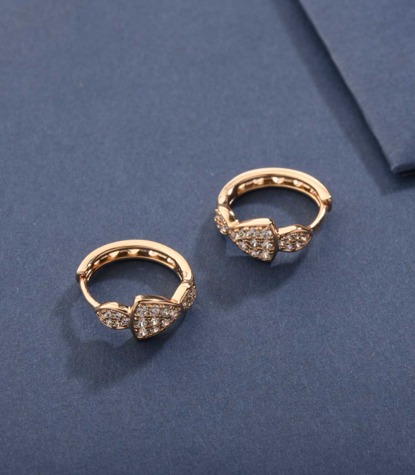 Fine Looking Beautiful Flowers Of Brass Earrings (Brass)
