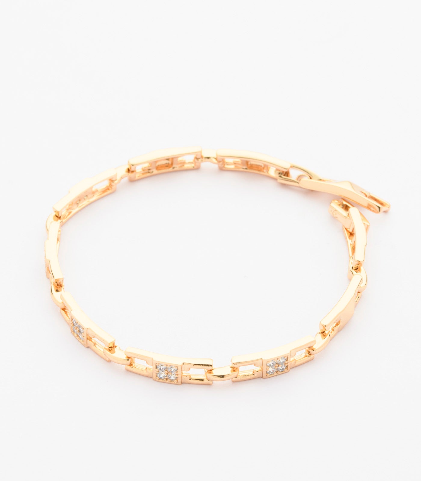 Flattering Round Brass Bracelet (Brass)