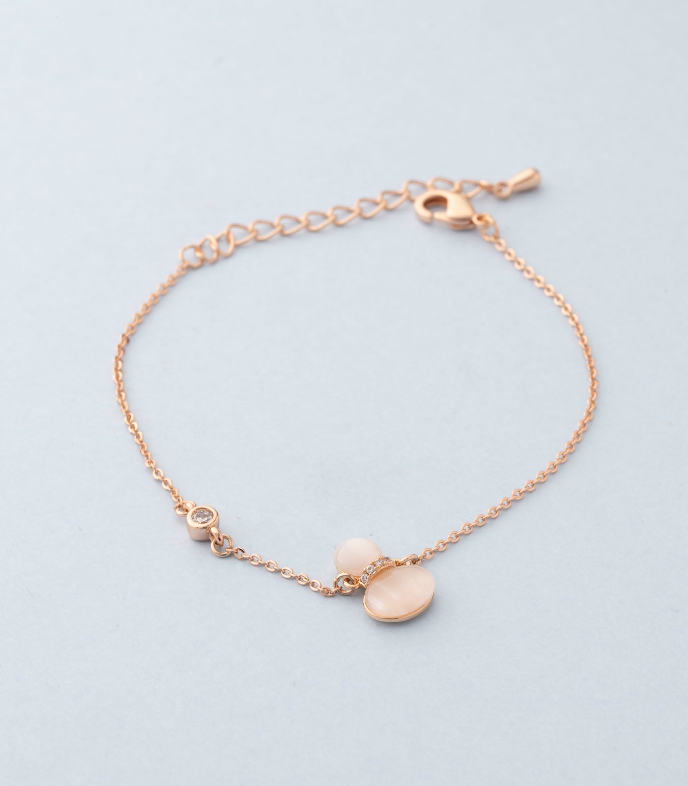 Gold petal bracelet (Brass)