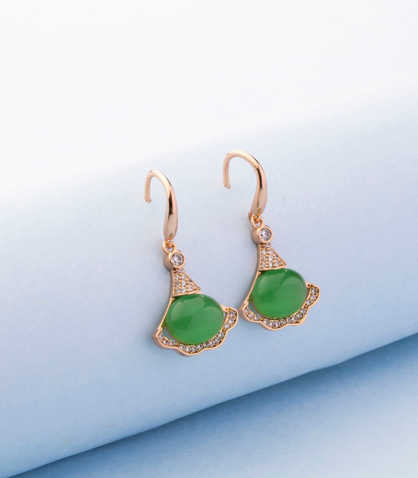 Magical beads earrings- Green (Brass)