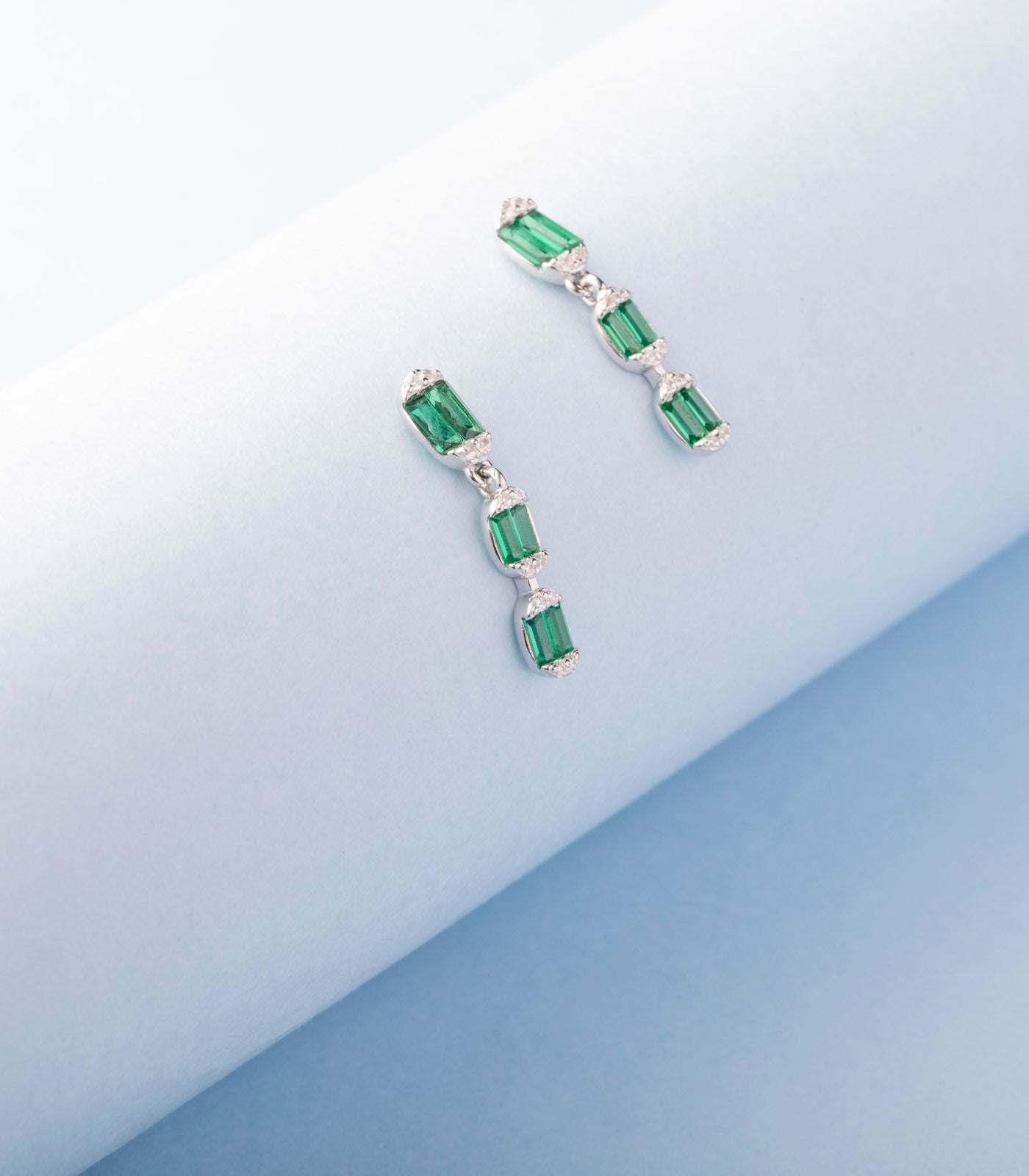 Merry Crystal Earrings- Green (Silver)