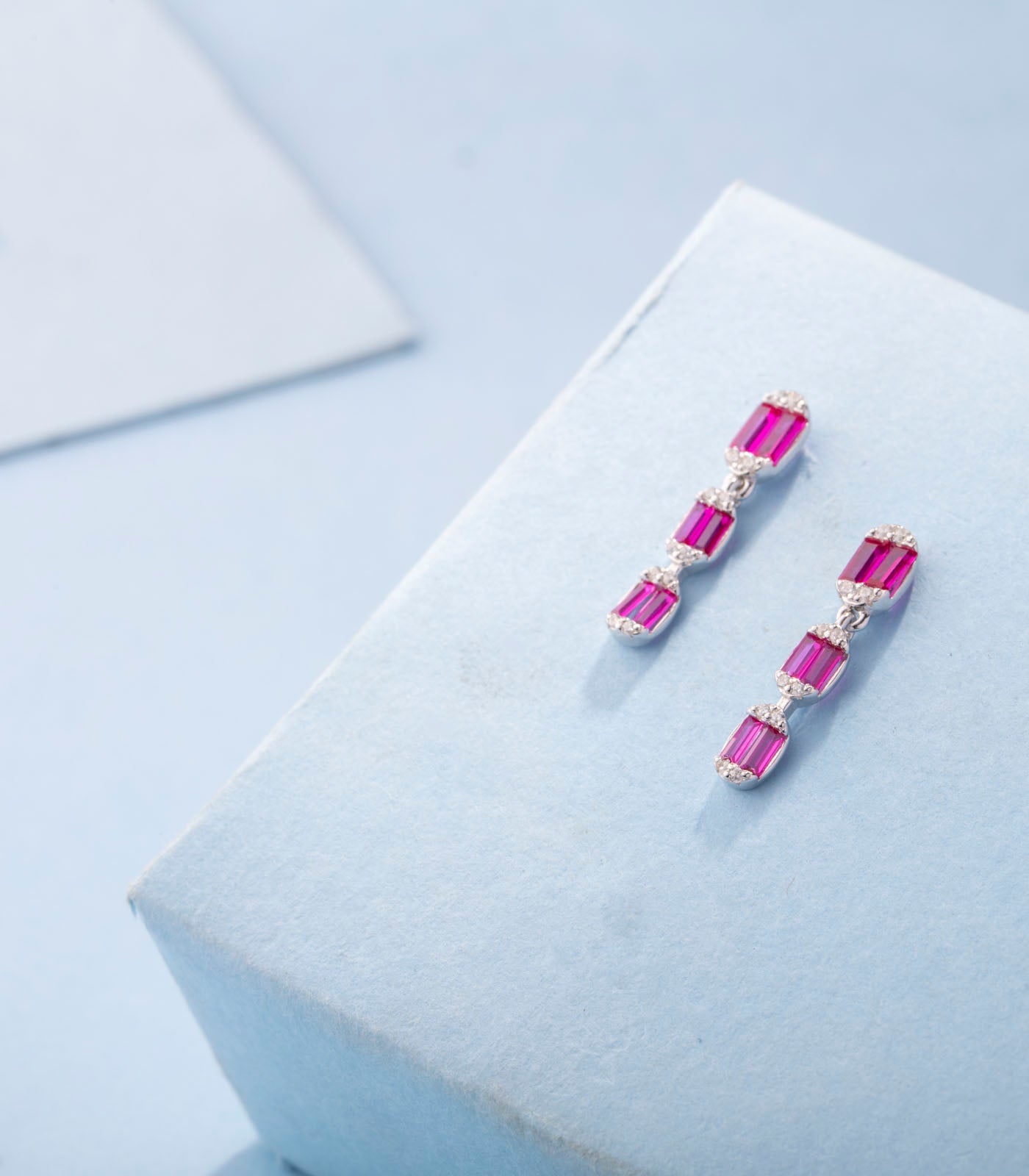Merry Crystal Earrings- Pink (Silver)