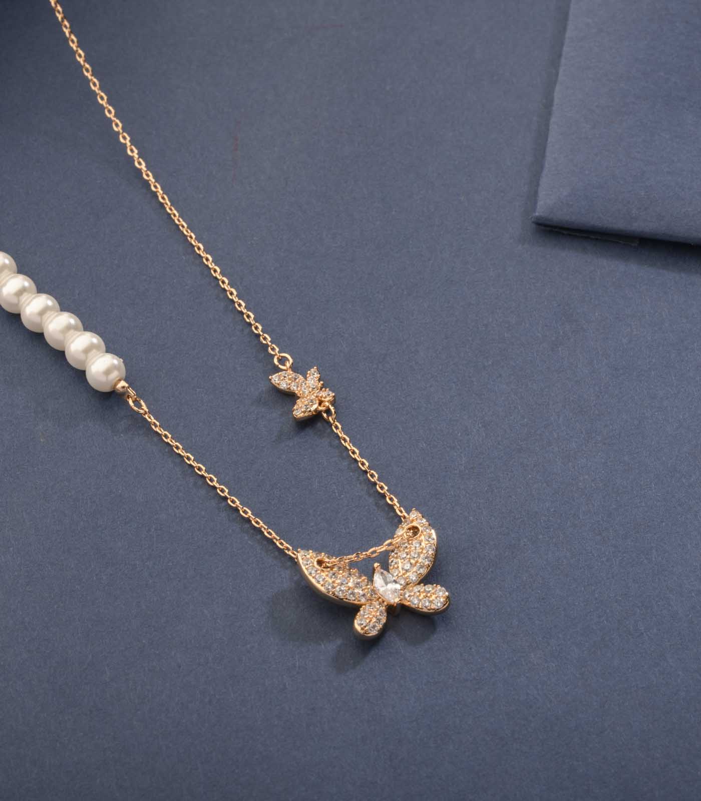 Morden Stylish Wings Of Pearls Necklace (Brass)