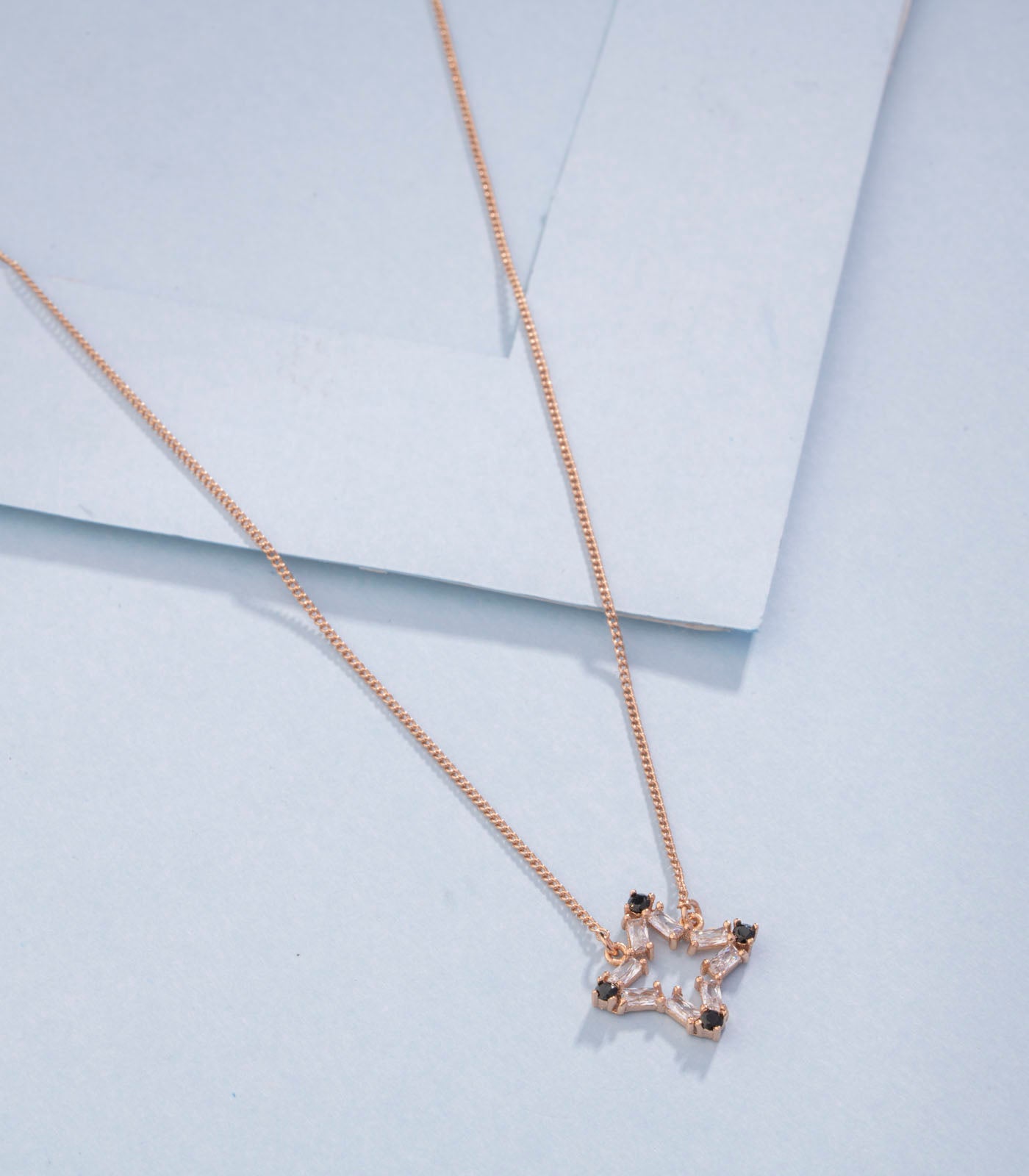 Regal goblin chain pendant (Brass)