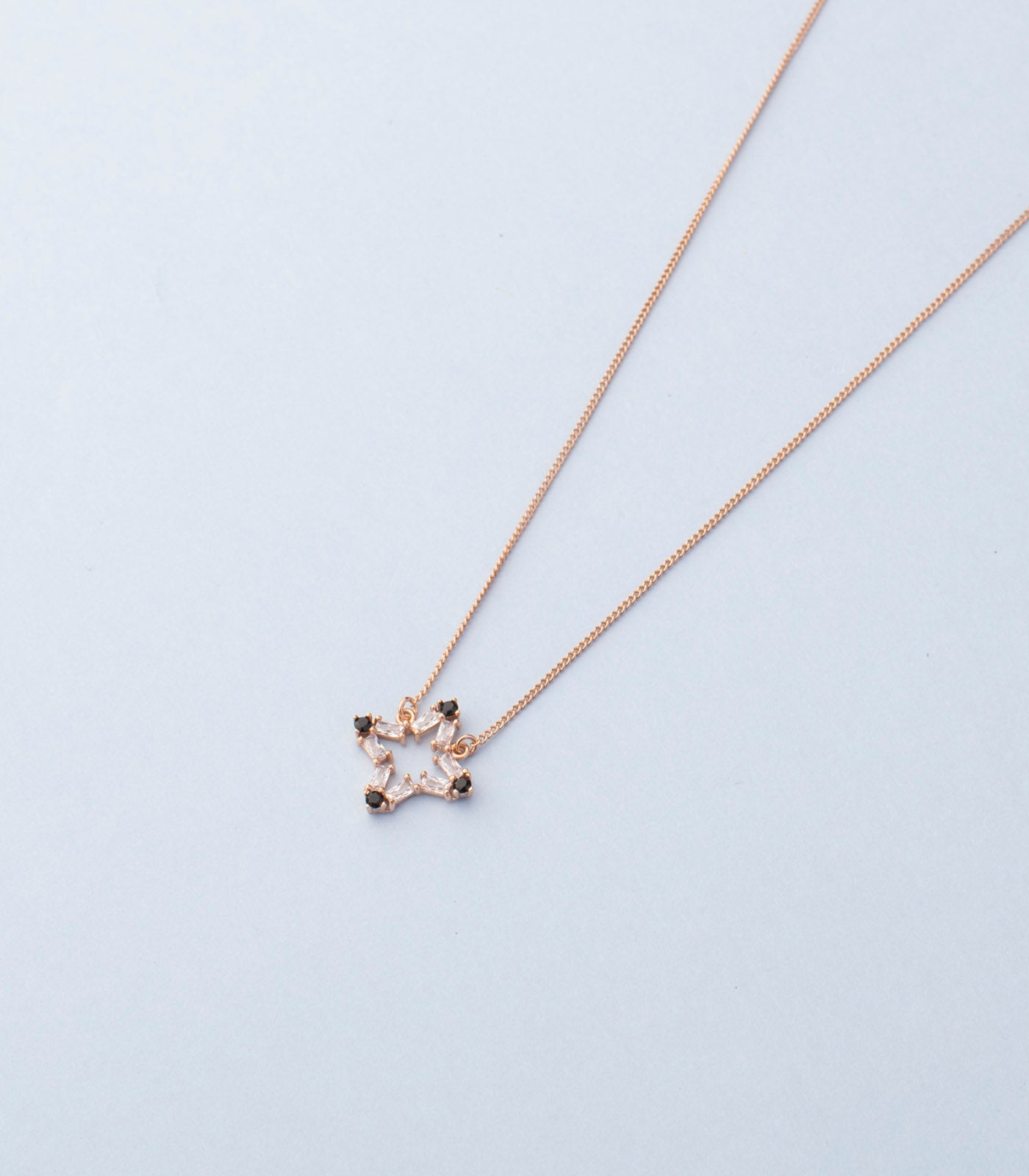 Regal goblin chain pendant (Brass)