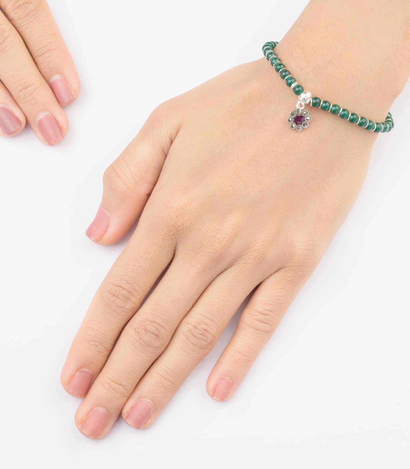 Floral Charm Green Beads Bracelet (Silver)
