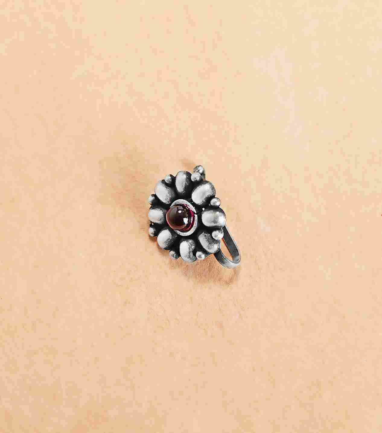 Silver Fancy Nose Pin