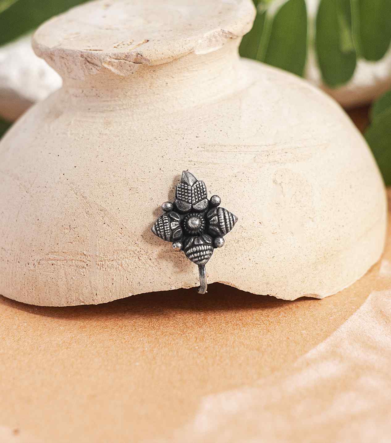Silver Fancy Nose Pin