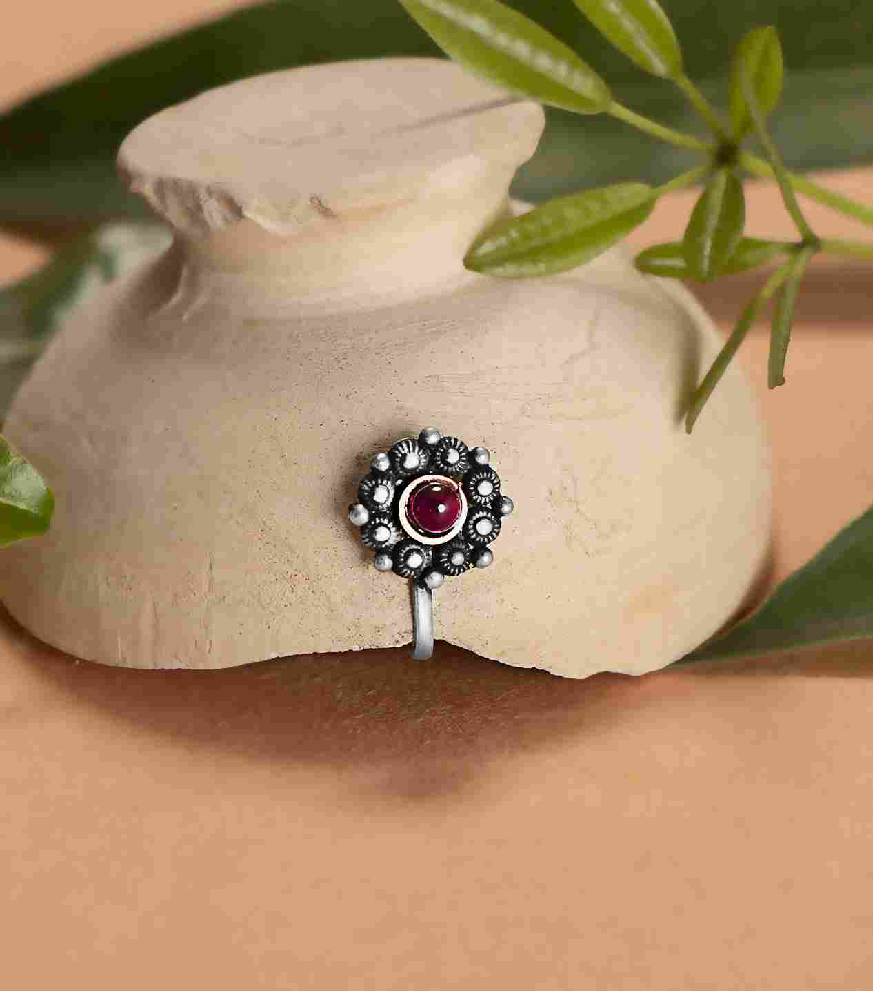 Silver Fancy Nose Pin