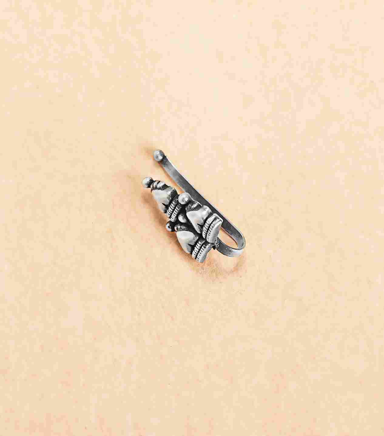 Silver Fancy Nose Pin