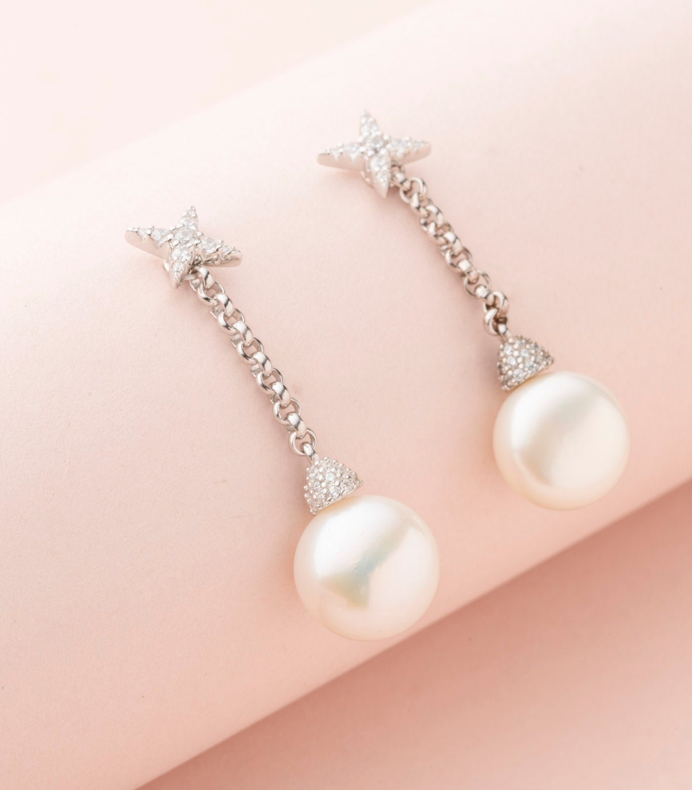 Silver pearl tiny stud earrings (Silver)