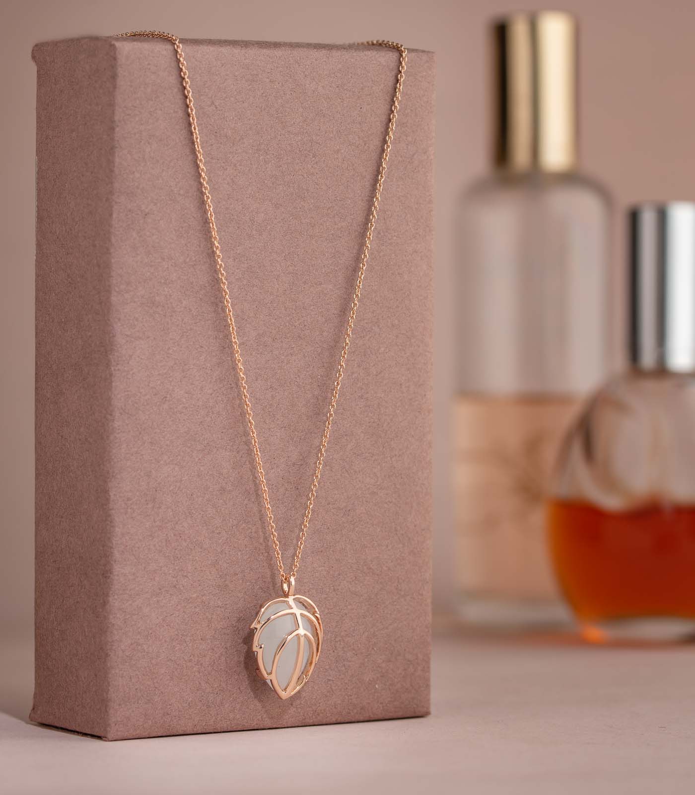 The Last Leaf - Green Pendant (Brass)